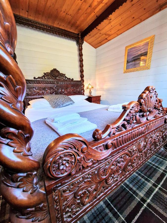Magpie 2 Hot Tub Huntersmoon-Warminster-Longleat-Wiltshire Villa Exterior photo